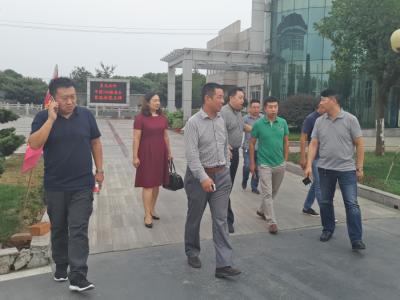 信赖促合作：海信地产全面考察太阳成集团tyc4633工业园